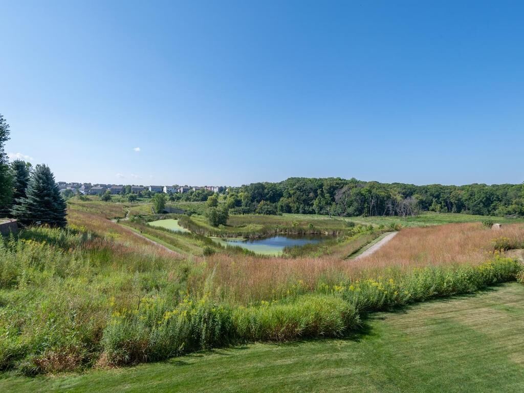 Property Photo:  1511 Pembroke Pass  MN 55317 