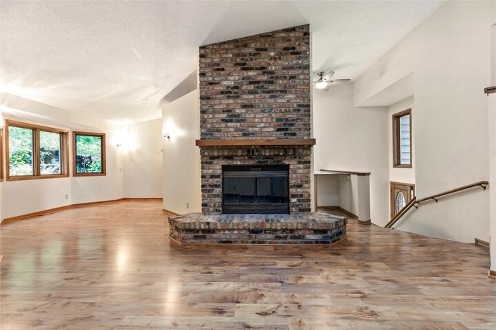 Property Photo:  5546 Village Drive  MN 55439 