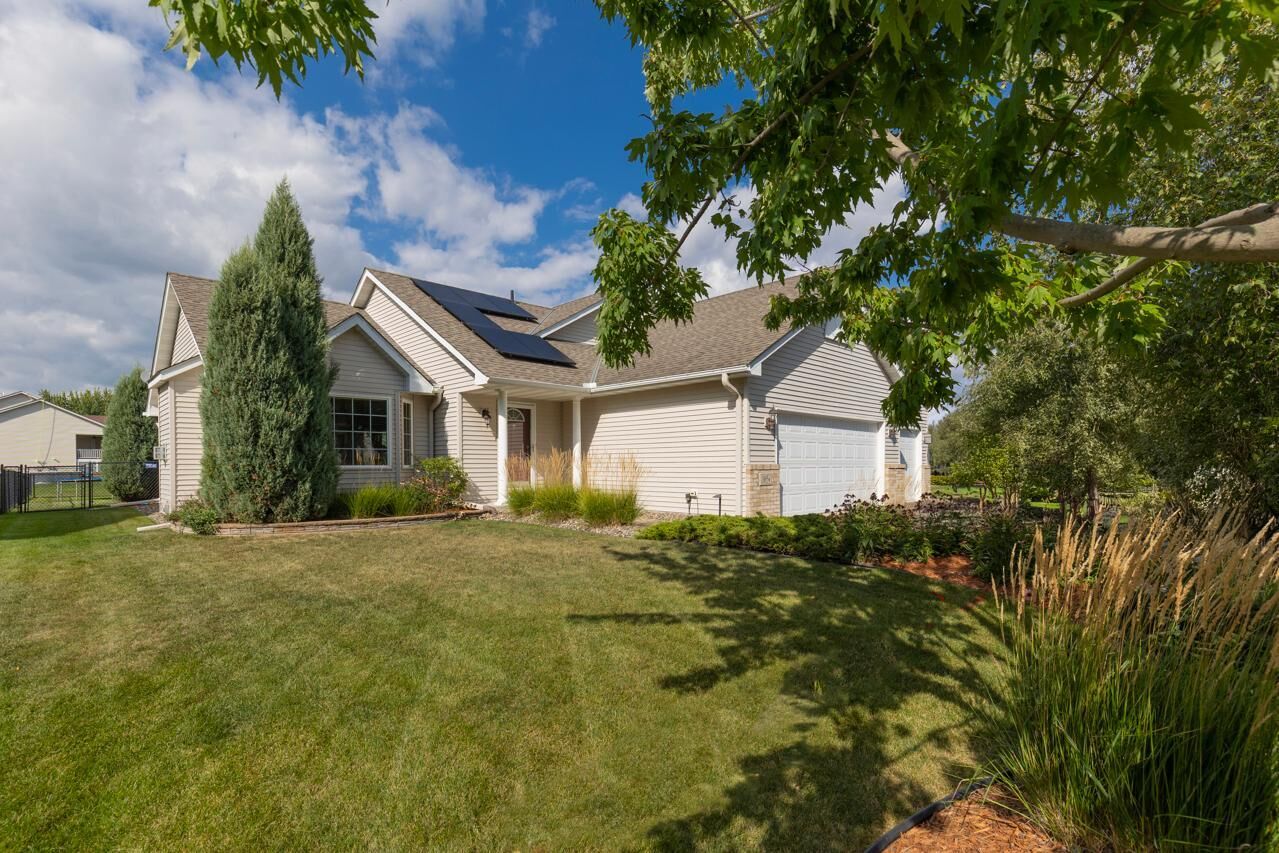 Property Photo:  18854 Dupont Way  MN 55024 