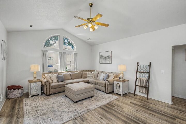 Property Photo:  326 Northcrest Avenue  AR 72745 