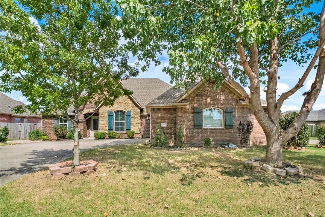Property Photo:  709 SW Barn Valley Road  AR 72712 