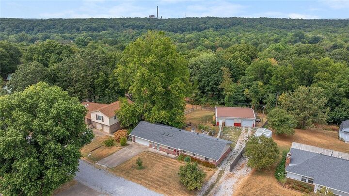 Property Photo:  13544 Oak Park Drive  AR 72761 