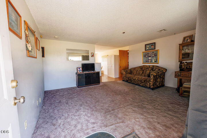 Property Photo: 2941 Sylvia Road OR 97502