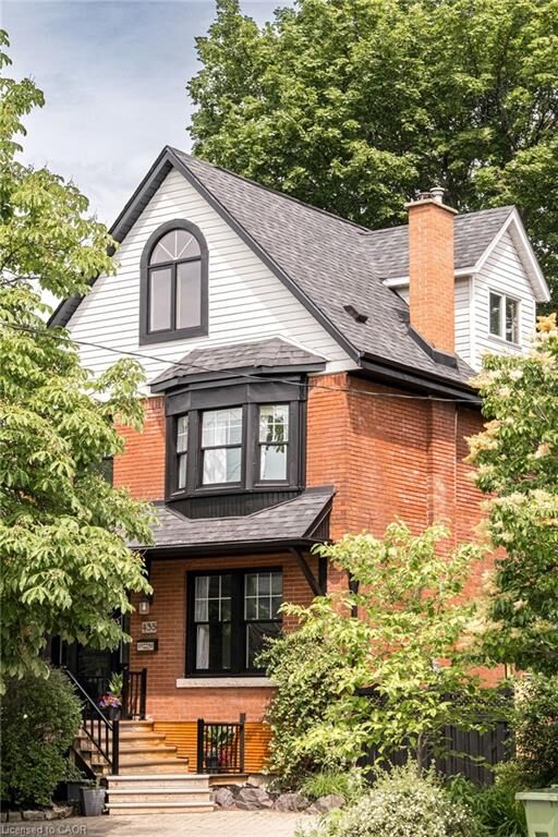 Property Photo:  435 Dundurn Street S  ON L8P 4L8 