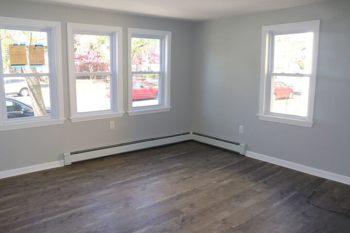 Property Photo:  60 Broad St 1  MA 01901 