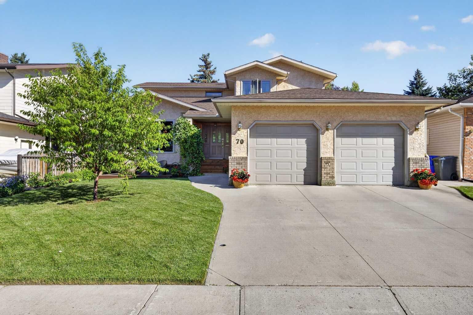 Property Photo:  70 Balsam Crescent  AB T4H 1L1 