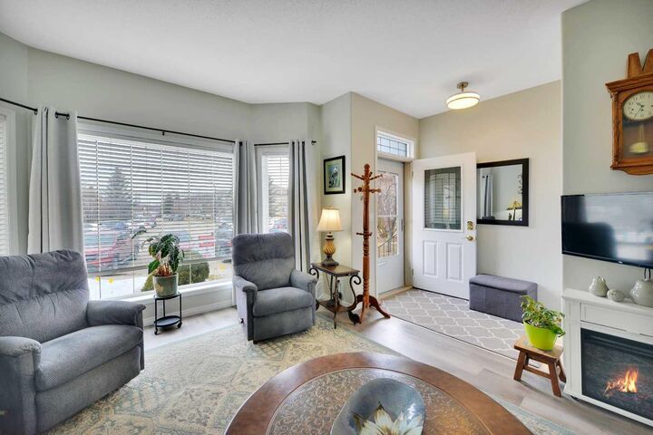 Property Photo:  47 Abel Close  AB T4R 2Y3 