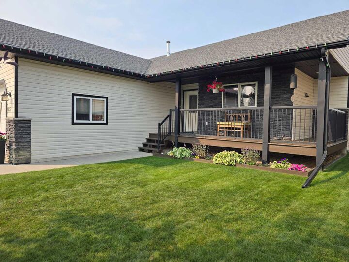 Property Photo:  1632 42 Street  AB T7E 0A5 