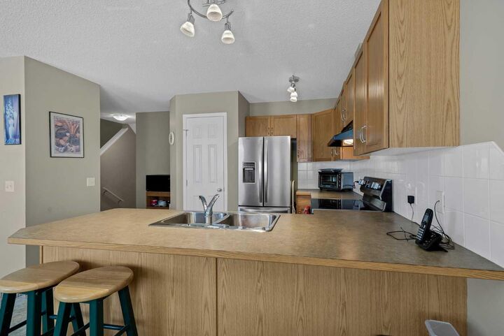 Property Photo: 800 Yankee Valley Boulevard SE 1302 AB T4A 2L3
