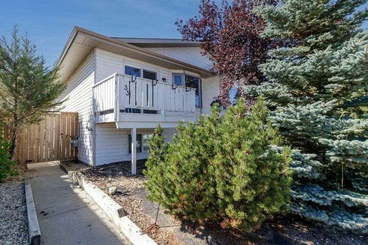 Property Photo: 33 Eggleton Street AB T4N 2L2