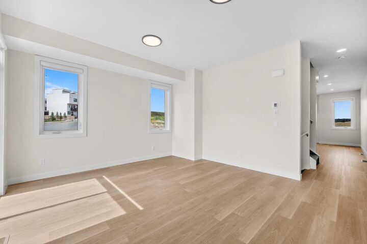 Property Photo: 4 Sage Hill Rise NW 801 AB T3R 2N1