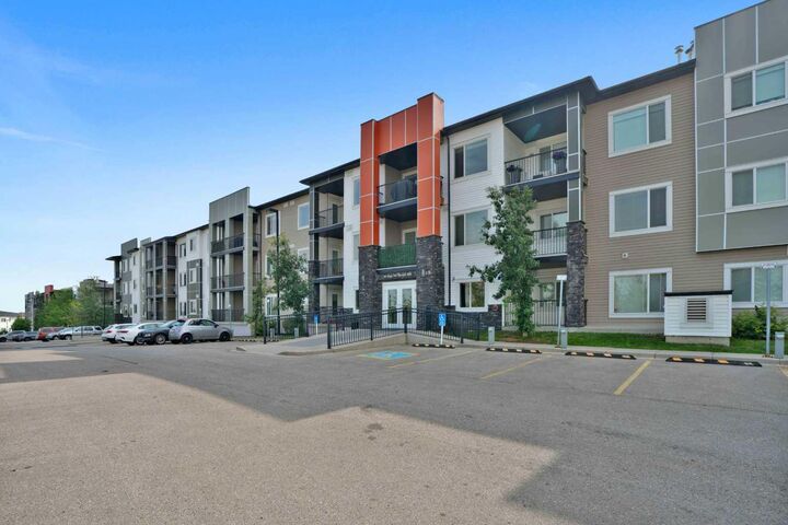 Property Photo:  16 Sage Hill Terrace NW 118  AB T3R 0W7 