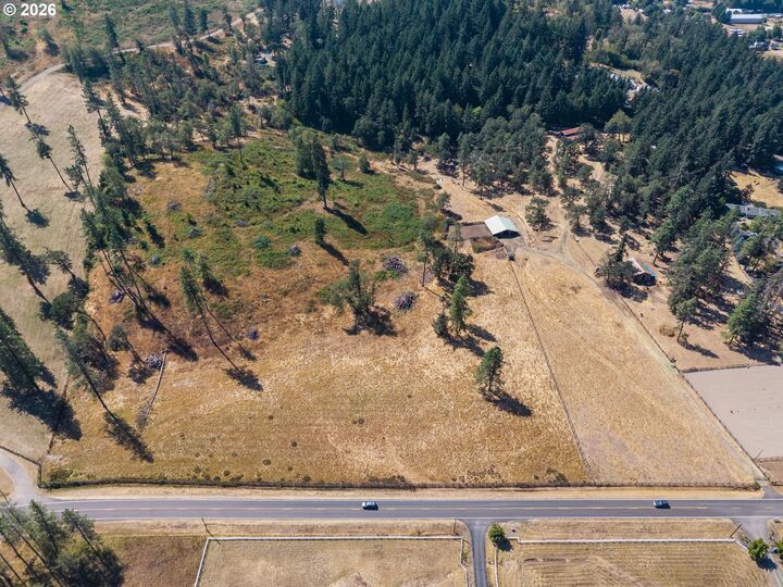 Property Photo:  Pine Grove  OR 97402 