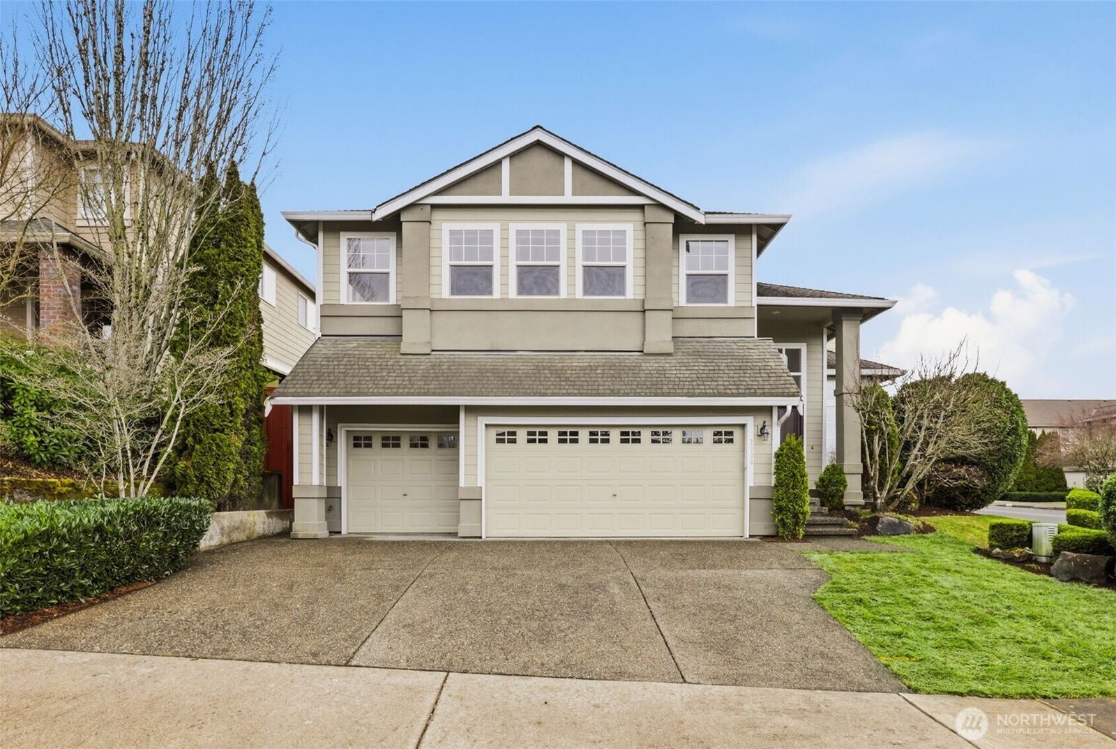Property Photo: 2005 NE 35th Place WA 98056