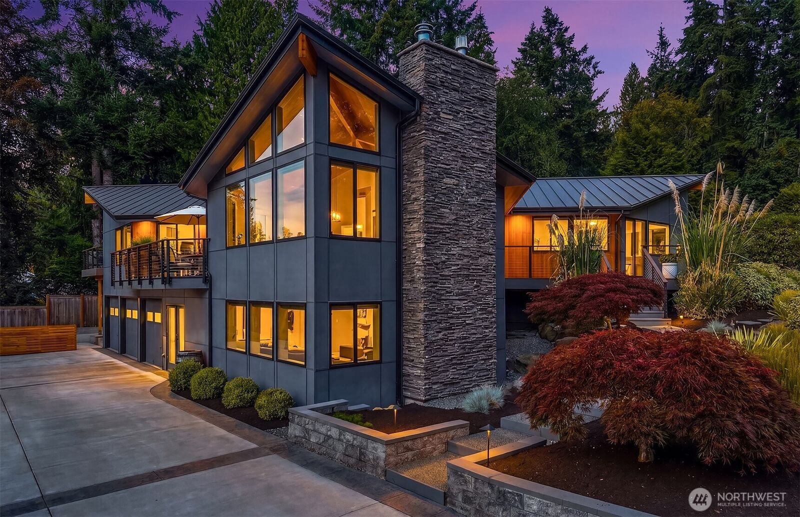 Property Photo:  7017  165th Place SW  WA 98026 