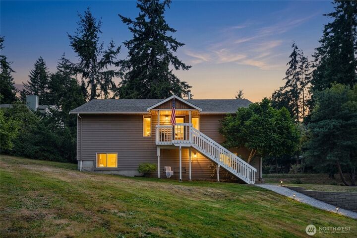 Property Photo: 937 Rowe Road WA 98282