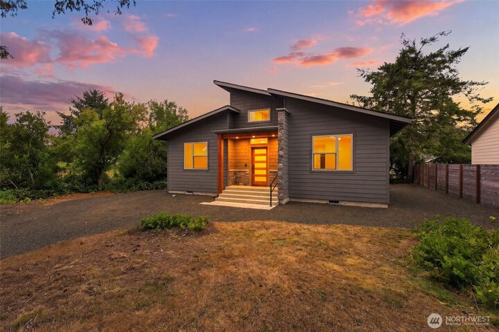 Property Photo: 435 Orion Avenue SW WA 98569