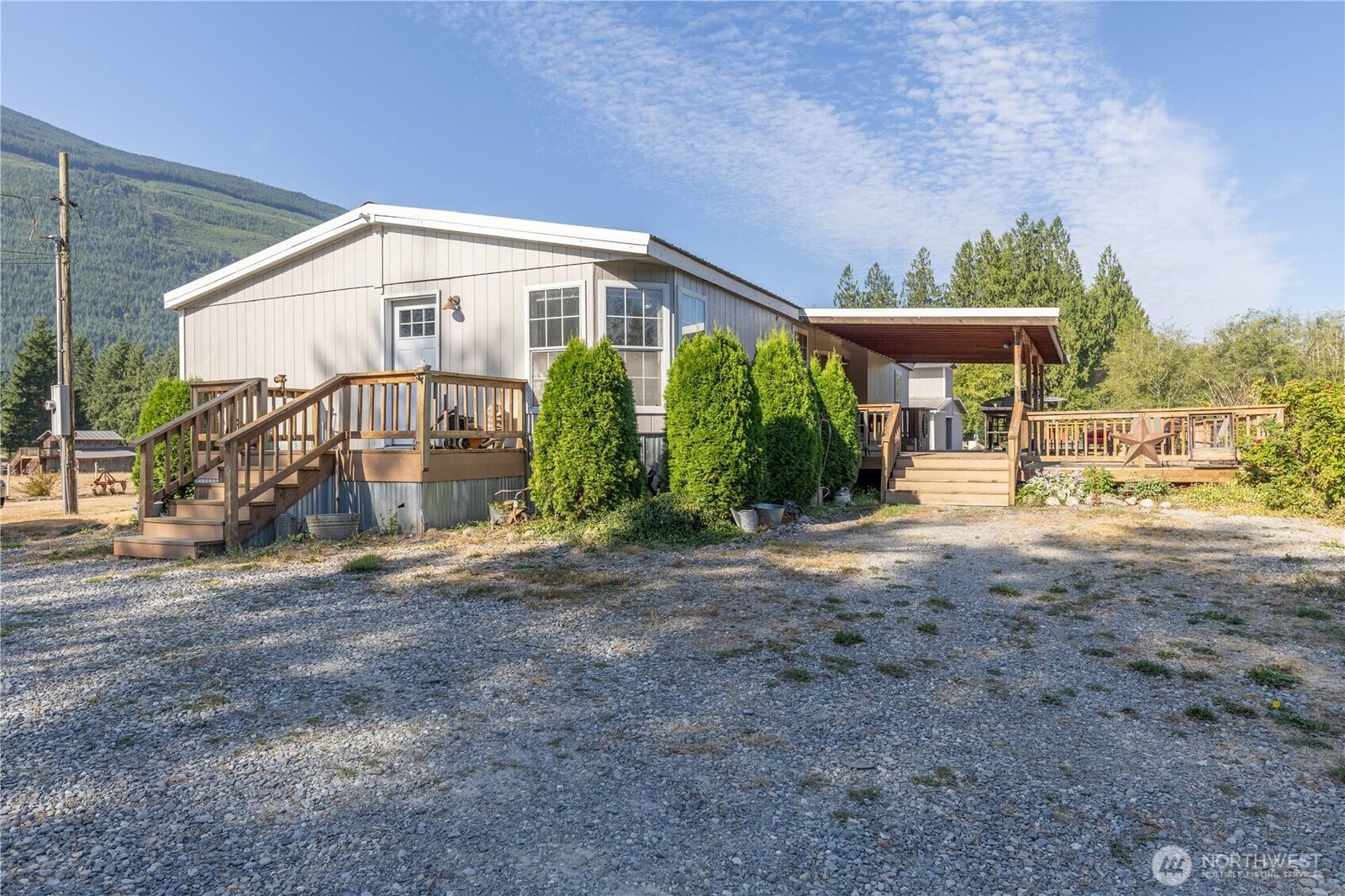 Property Photo: 37844 Schulze Rd WA 98237