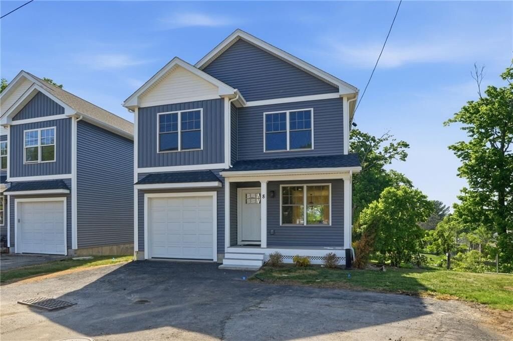 Property Photo:  4 Teresa Ann Crossing 4  RI 02893 