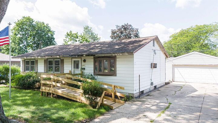 Property Photo:  2426 Butlin Drive  WI 53511 