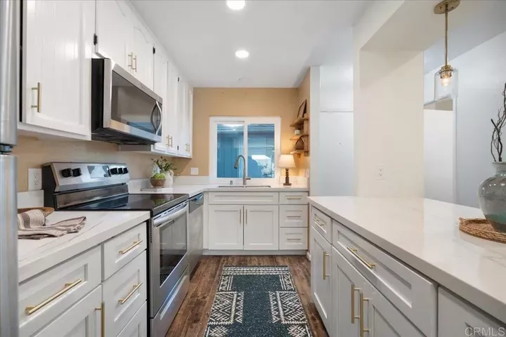 Property Photo:  328 Winsome Place  CA 92024 