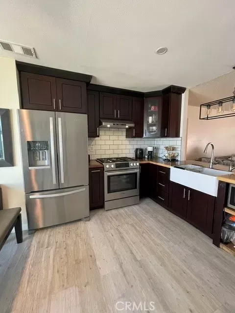 Property Photo:  312 Redbud Place  CA 92570 