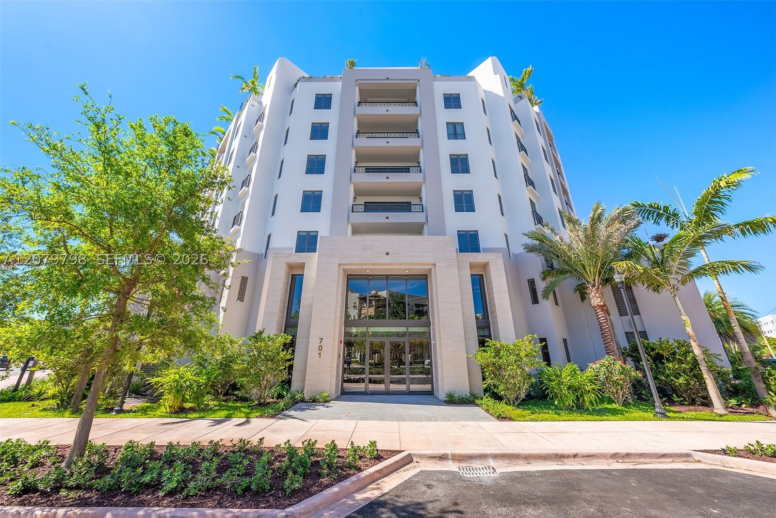 Property Photo:  701 Valencia Ave 601  FL 33134 