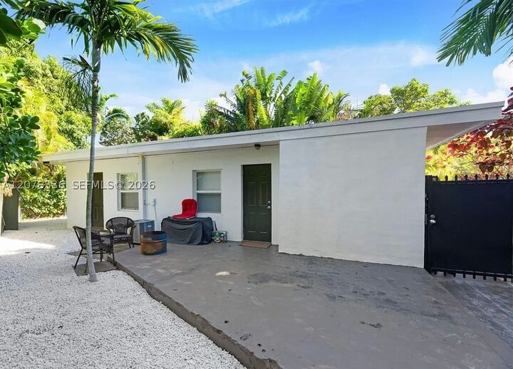 Property Photo:  3124 SW 1st Ave 3126B  FL 33129 