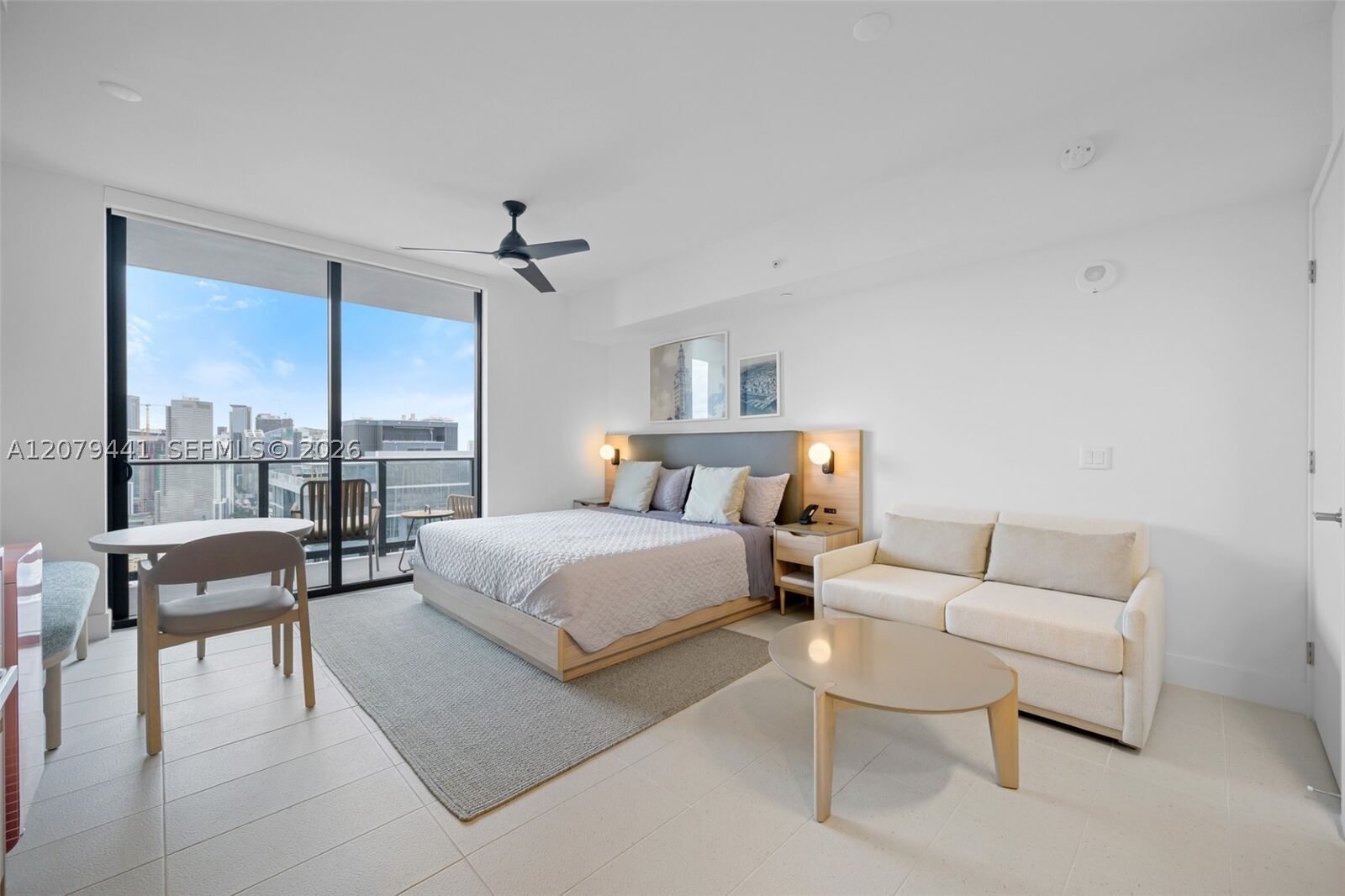Property Photo:  159 NE 6th St 3706  FL 33132 