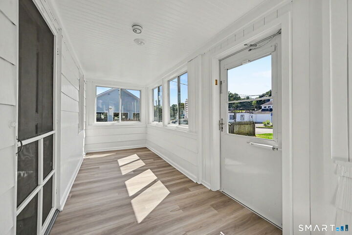 Property Photo:  15 Whitmore Lane  CT 06902 