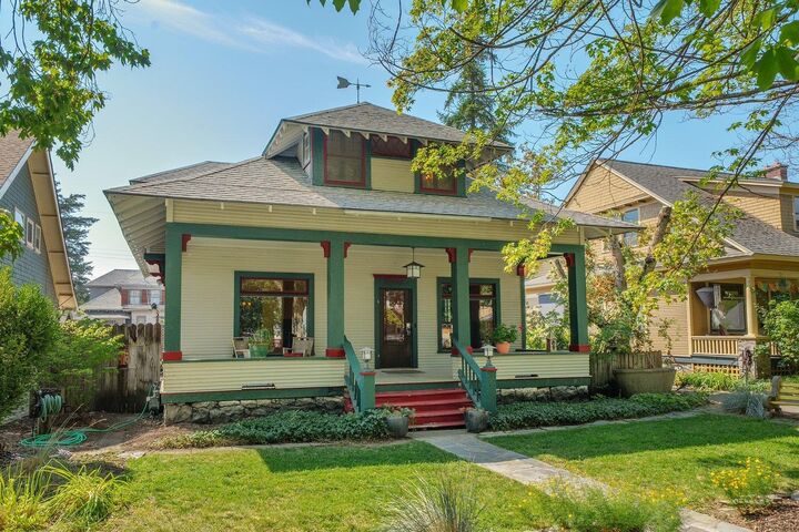 Property Photo:  2907 W Sharp Ave  WA 99201 