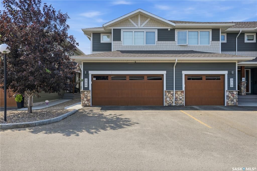 Property Photo:  4000 Sandhill Crescent 309  SK S4V 3N4 