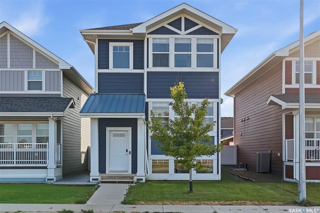 Property Photo: 562 Stilling Way SK S7V 0W5