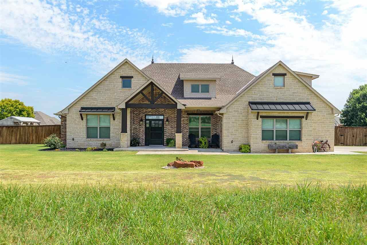 Property Photo:  1417 Fairway Drive  OK 73077 