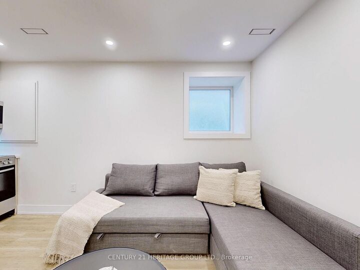 Property Photo:  30 Struthers Street Lower Unit  ON M8V 1Y1 