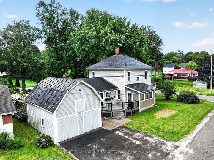 Property Photo:  3 St Mary's Street  ON K0G 1V0 