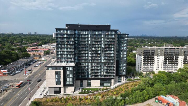 Property Photo: 86 Dundas Street E 916 ON L5A 1W4