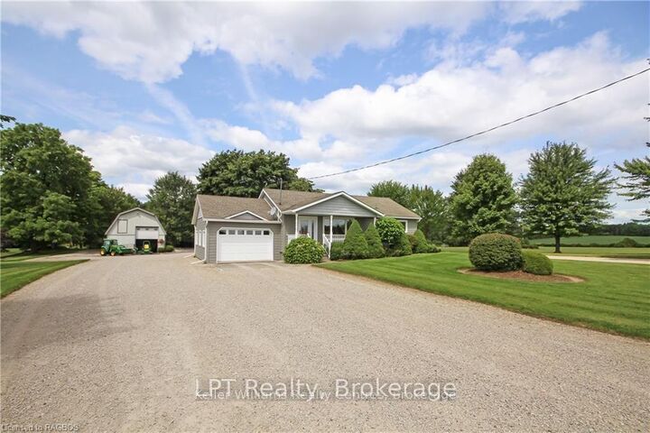 Property Photo: 41456 Harriston Road ON N0G 2W0