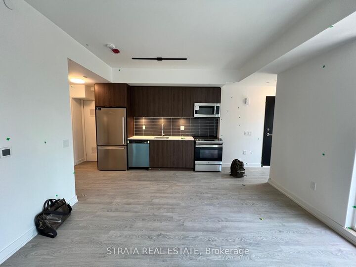 Property Photo:  172 Clonmore Drive 12  ON M1N 0B9 