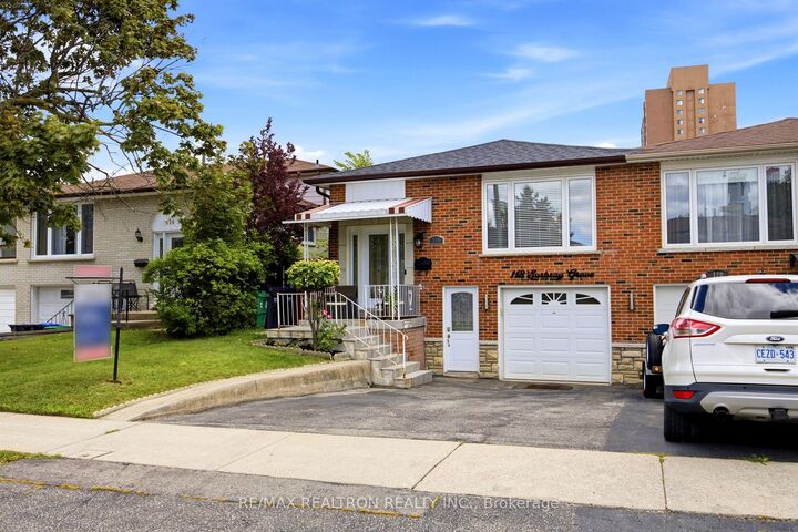 118 Surbray Grove — photo 1