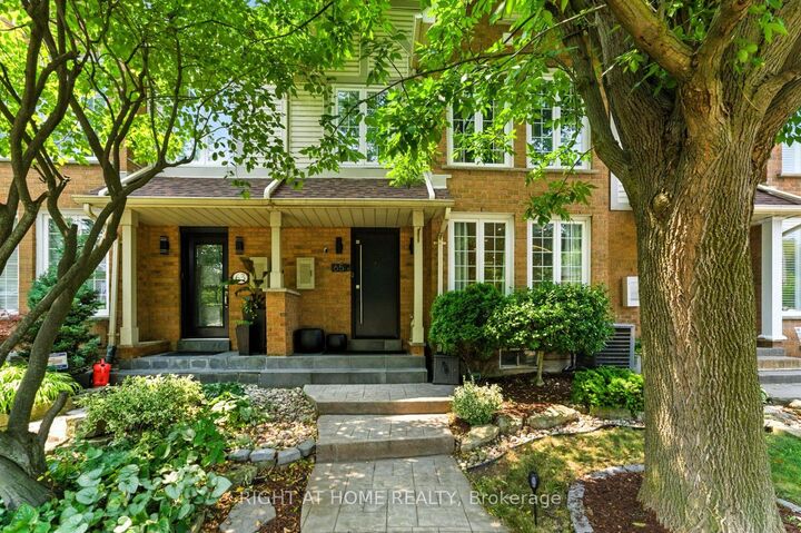 Property Photo:  65 Sunvale Place W  ON L8E 4Z6 