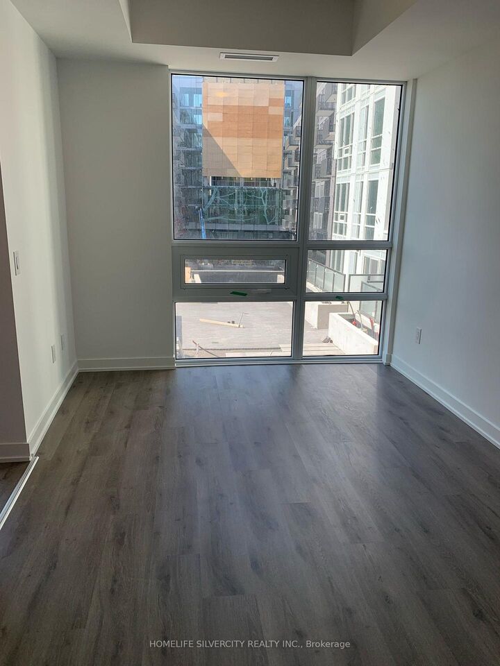 Property Photo:  3005 Pine Glen Road 320  ON L6M 4J3 