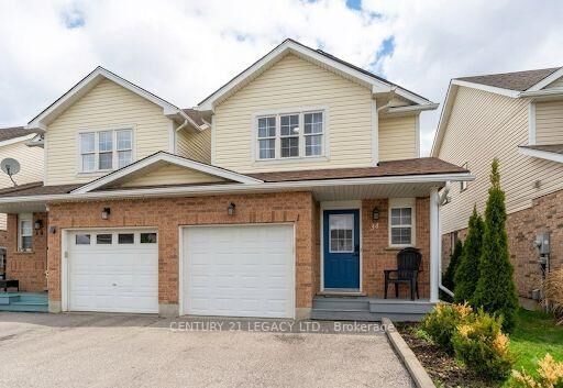 Property Photo: 34 Mountain Laurel Crescent ON N2E 3W9