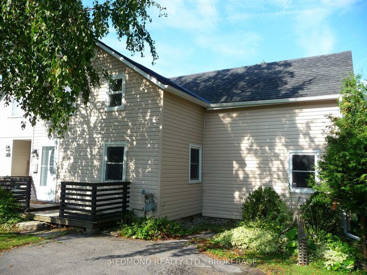 Property Photo:  590 Queen Street  ON K7G 2B1 