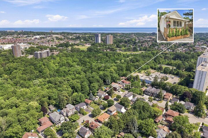 Property Photo:  15 Presley Avenue  ON M1L 3P4 
