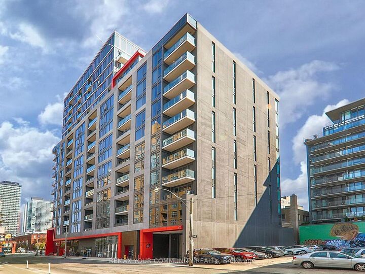 Property Photo:  435 Richmond Street W 902  ON M5V 0N3 