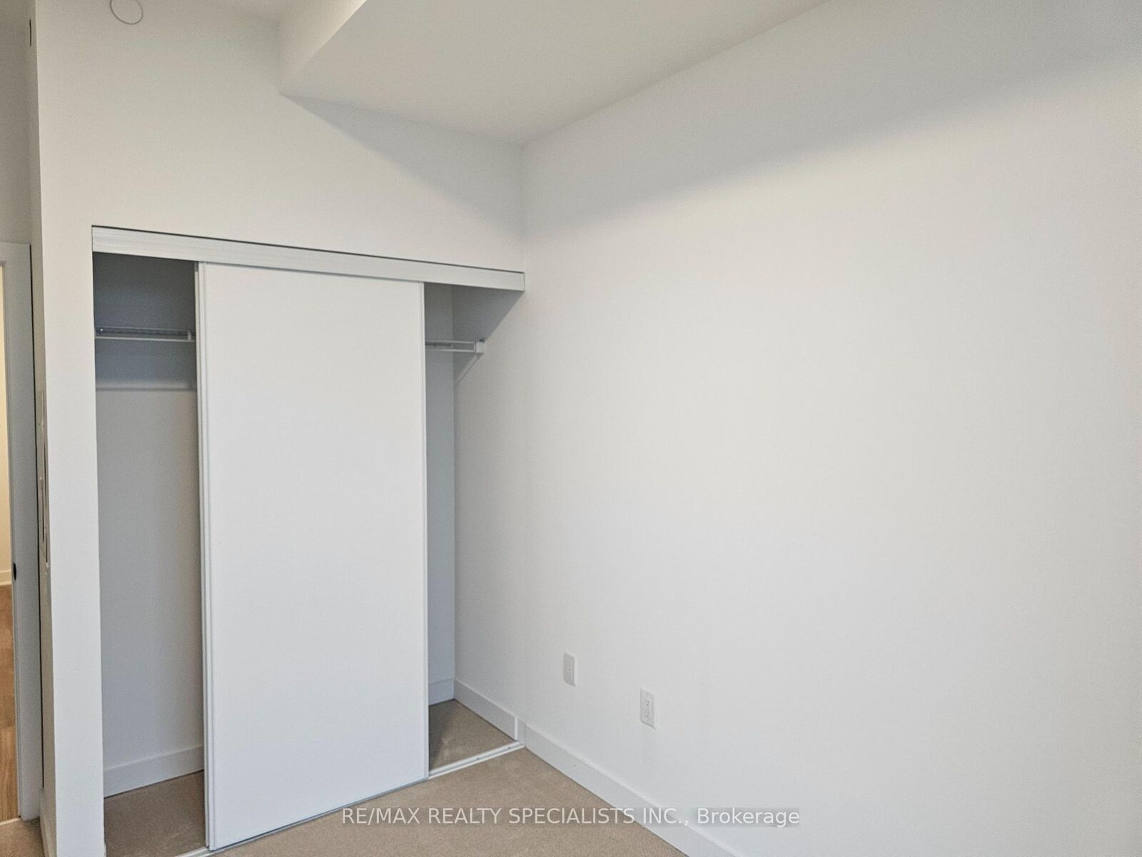 Property Photo:  2782 Barton Street 105  ON L8E 2J8 