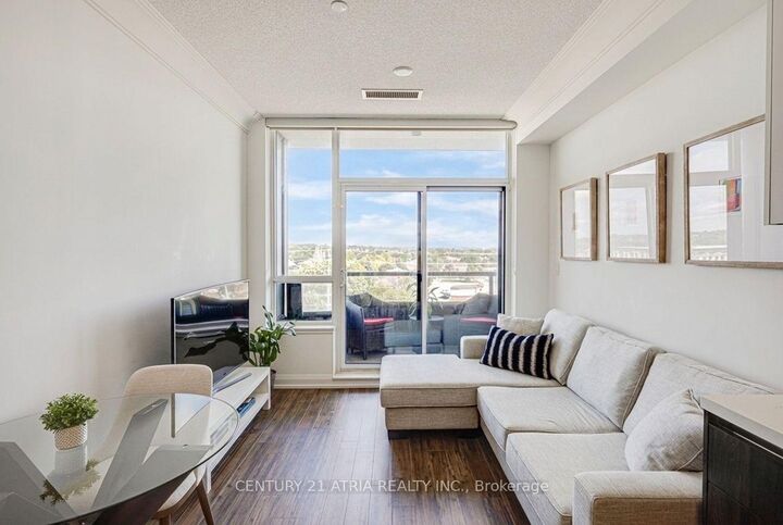 Photo de la propriété: 25 Water Walk Drive Rg15 ON L6G 0G3