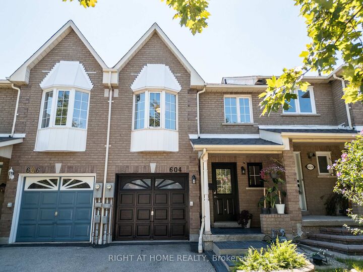 Property Photo: 604 Lumberton Crescent ON L4Z 3Z6