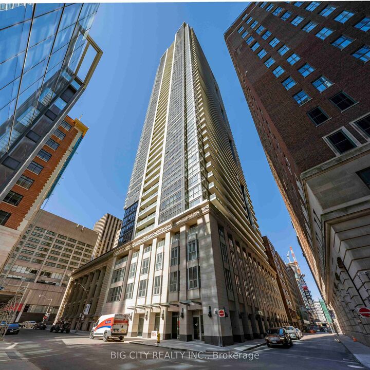 Property Photo: 70 Temperance Street 4014 ON M5H 0B1
